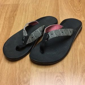 Chaco flip flops